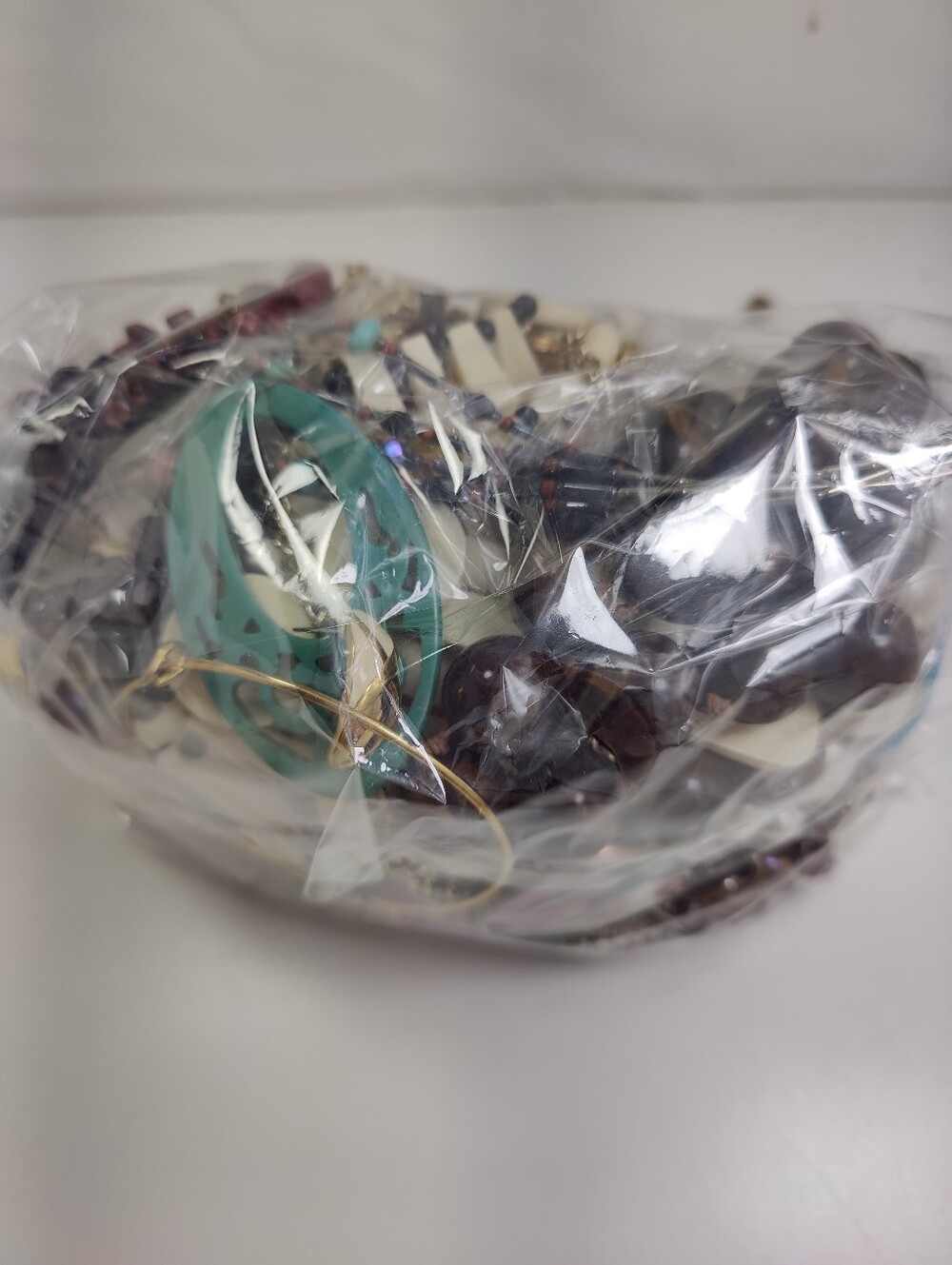 2 Lb 14.2 Oz Mixed Jewelry Craft Repair Parts Lot Beads Gemstones Pearls Shell - Picture 3 of 11